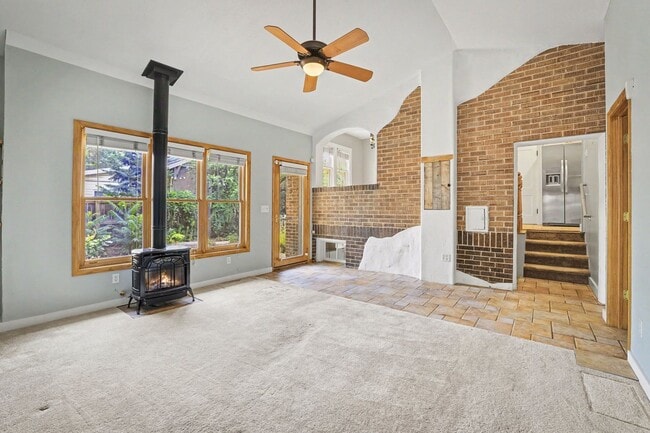 Building Photo - Charming Platte Park Bungalow Just Steps from South Pearl Street