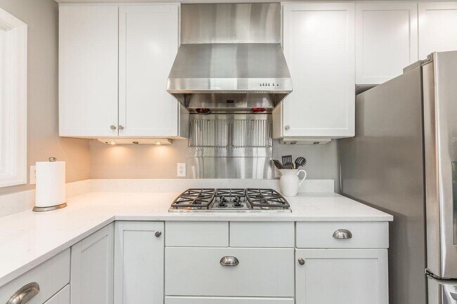 Building Photo - 5816 Leven Links Ct