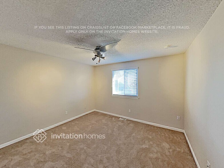 Building Photo - 17600 Ponderosa Ave