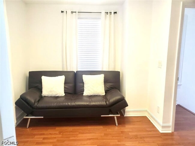 Building Photo - 740 19th St SW