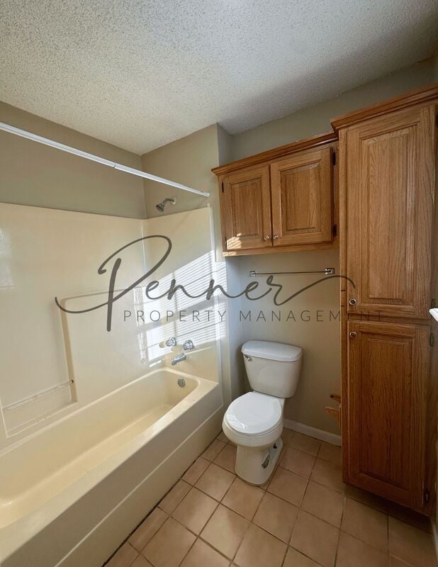 Building Photo - 401 NE Austin St