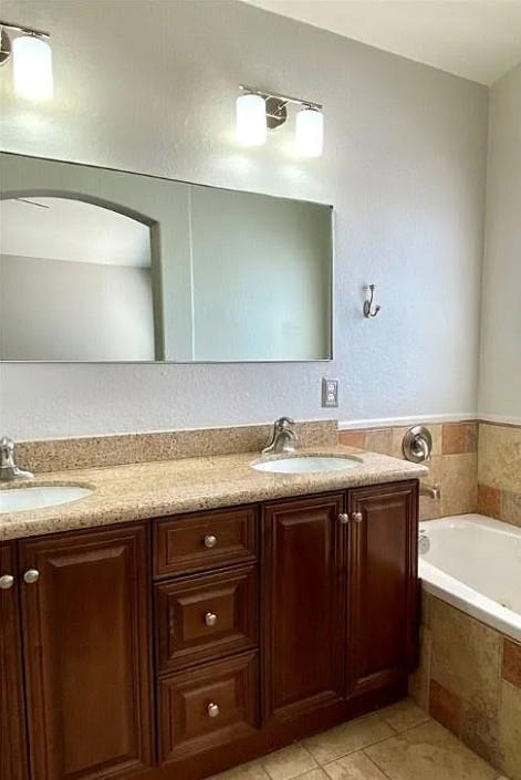 Building Photo - 9317 Mountain Rise Ave