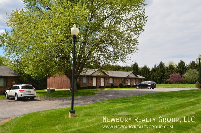 Building Photo - 4 Clearview Meadows