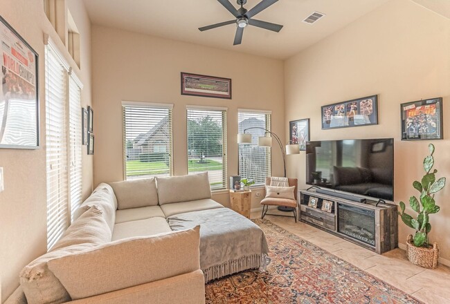 Building Photo - 23426 Tirino Shores Dr