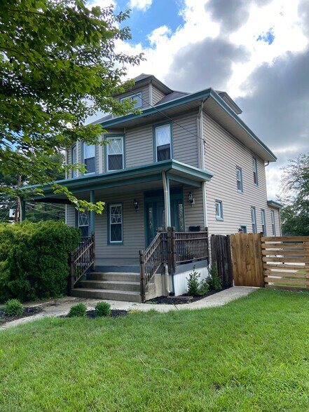 Building Photo - 125 White Horse Ave