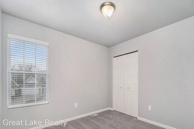 Building Photo - 4 br, 2.5 bath House - 8782 Tiburon Lane