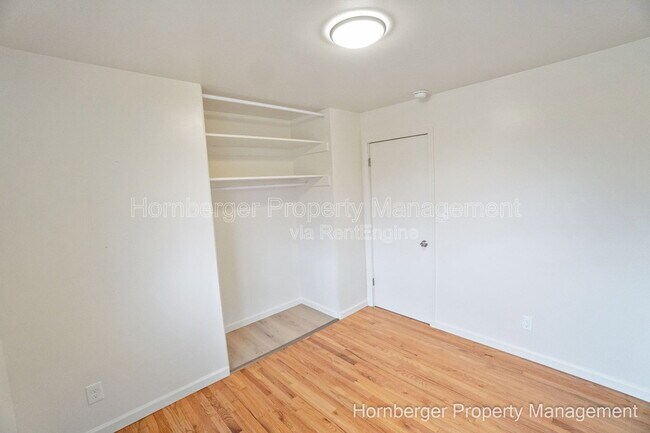 Building Photo - 5126 W Princeton Pl