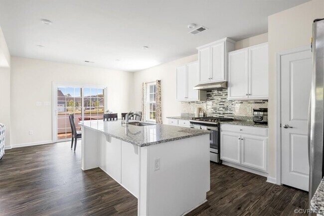 Building Photo - 13507 Enon Oaks Pl