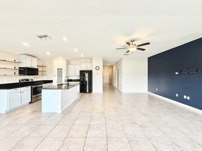 Building Photo - 17134 White Mangrove Dr