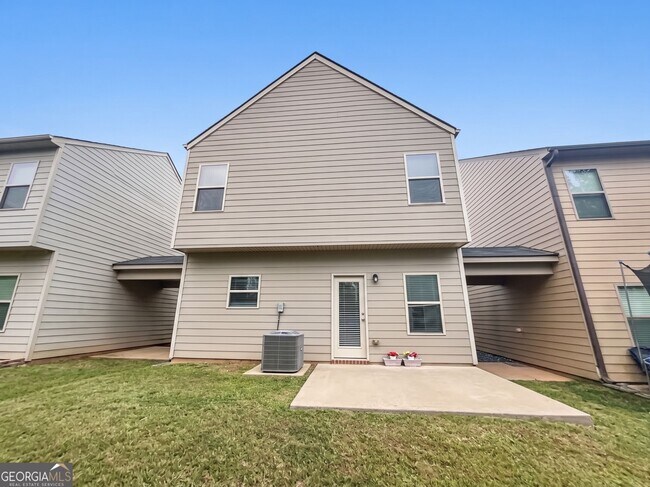 Building Photo - 4035 Emmons St