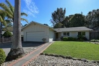 Building Photo - 2665 Center Rd