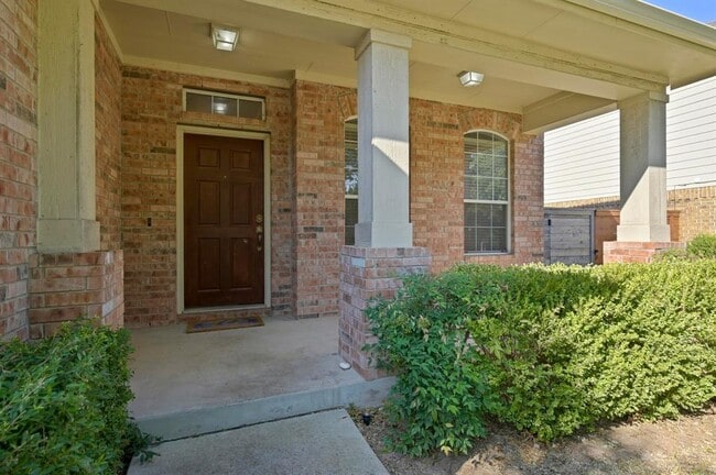 Building Photo - 1421 Gorham St