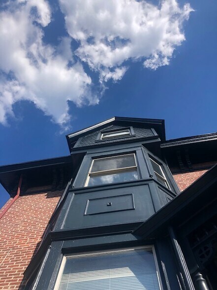 Building Photo - 4406 Butler St