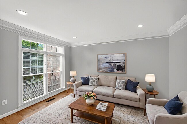 Building Photo - 3980 Ballynahown Cir
