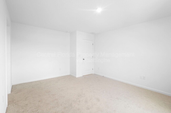 Building Photo - 13053 Pergola Ave