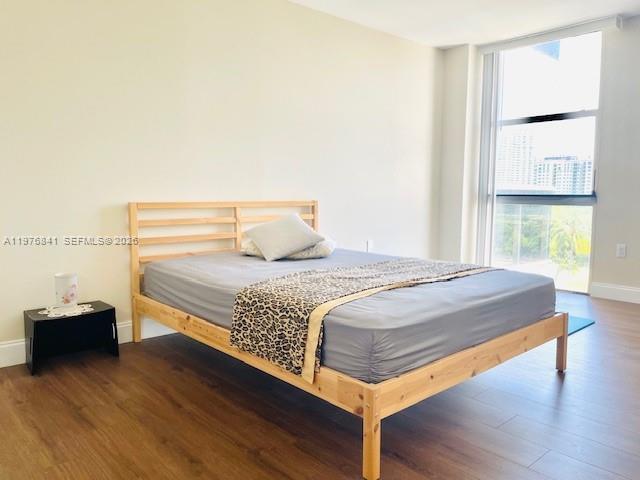 Building Photo - 3675 N Country Club Dr