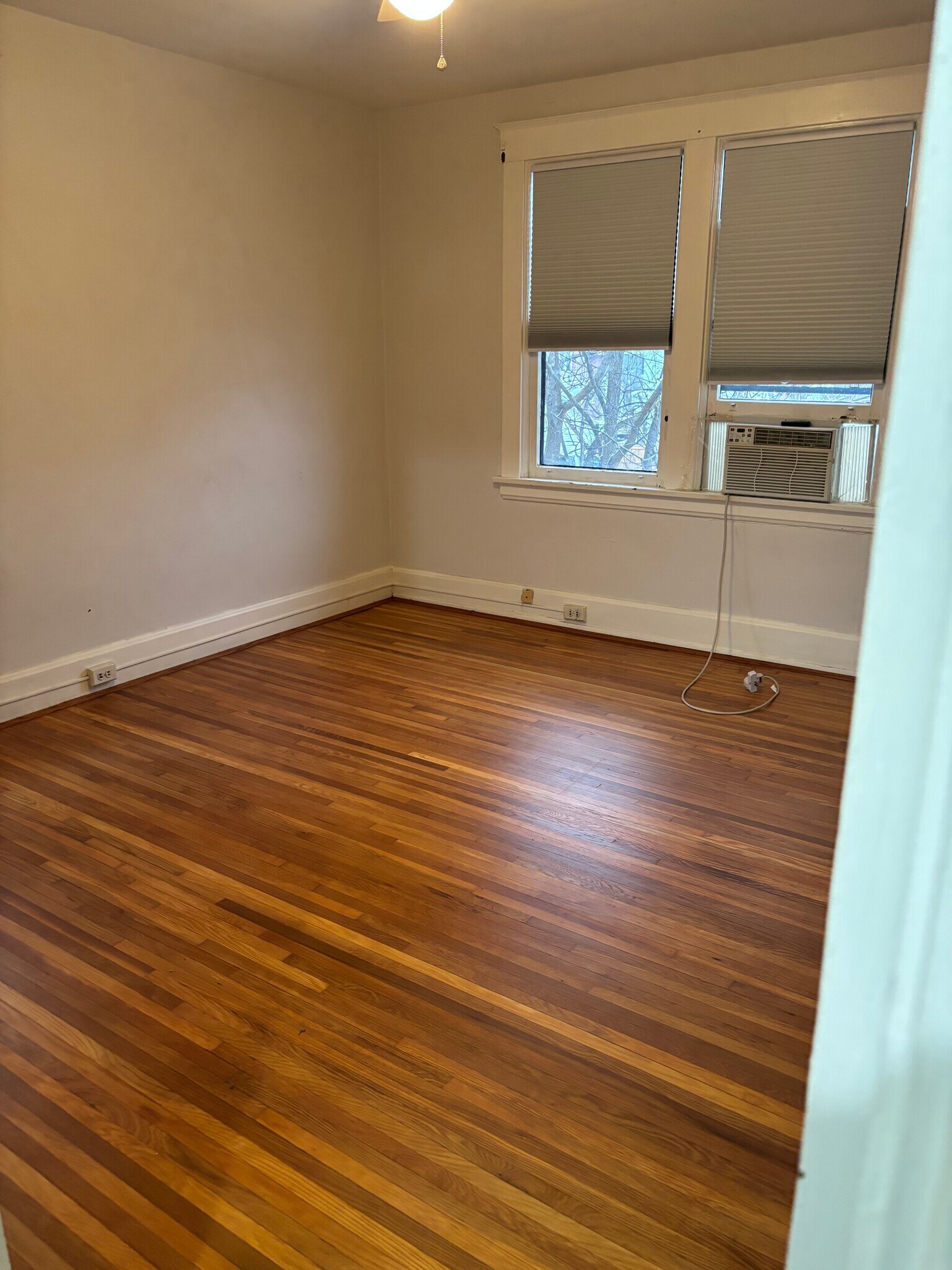 Building Photo - 4004 Carter Ave