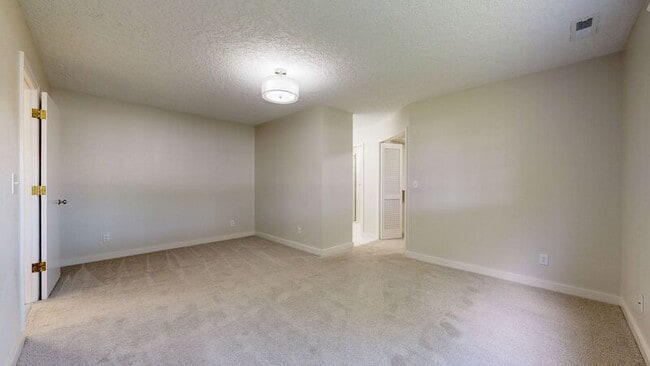 Building Photo - 510 Hogan Ct