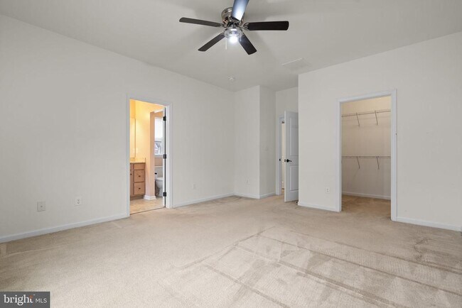 Building Photo - 41690 McMonagle Square