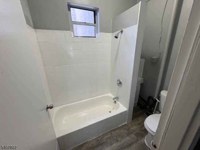 Building Photo - 197 North Ave