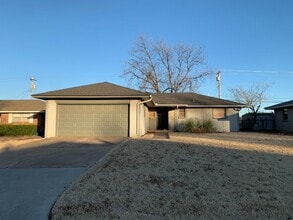 Building Photo - Beautiful Home- The Only thing Missing Is You!