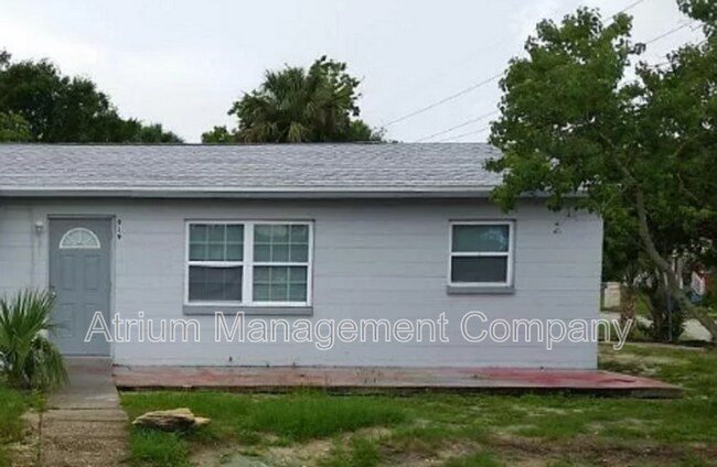 Primary Photo - 919 Pine St