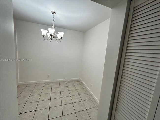 Building Photo - 815 SW 30th St
