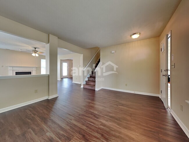 Building Photo - 10660 Brighton Knoll Pky N