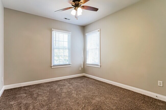 Building Photo - 861 Stroud Cir