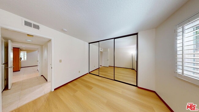 Building Photo - 7814 Woodhall Ave