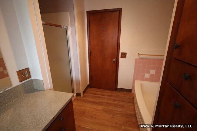 Building Photo - 3-Bedroom 1.5-Bathroom house in Stayton, OR