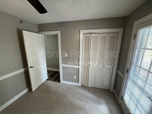 Building Photo - 1508 Treetop Ln