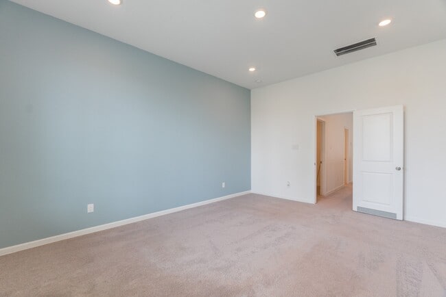 Building Photo - 546 Dry Fork Ln