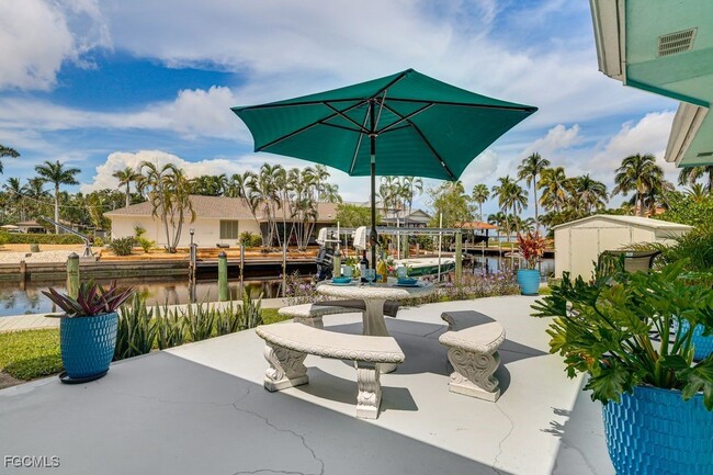 Building Photo - 15340 River by Rd