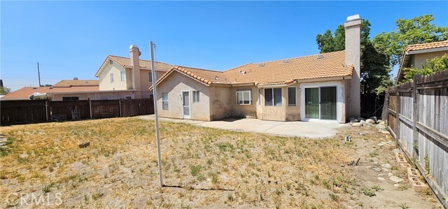 Building Photo - 1518 Canterbury Cir
