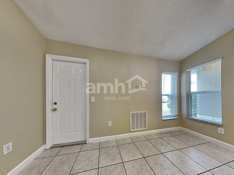 Building Photo - 24746 Mary Beth Ct