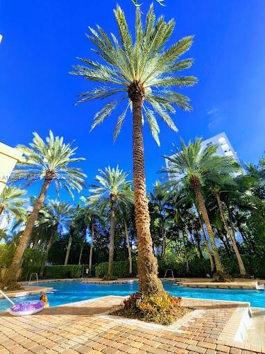 Building Photo - 17150 N Bay Rd