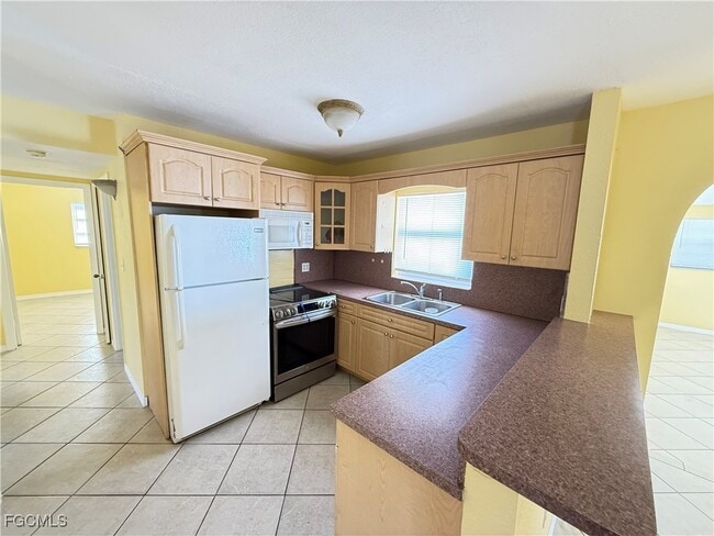 Building Photo - 107 California Rd