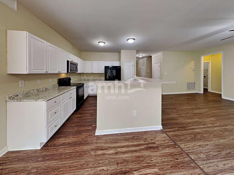 Building Photo - 3616 Willowtree Ln