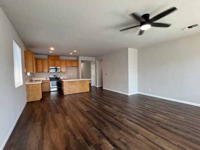 Building Photo - COMING SOON! Four Bed, Two Bath Home Close to Hwy 99 and Stockton Airport