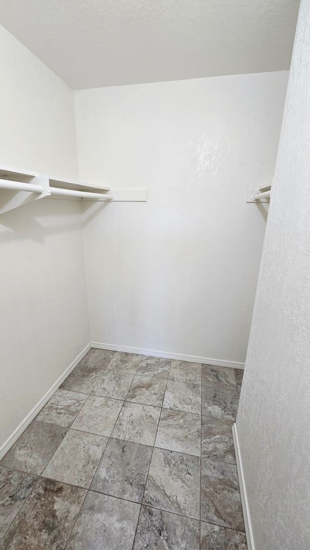 Building Photo - 9374 Pradera Ave