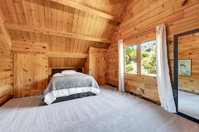 Building Photo - 2689 Daisy Ln