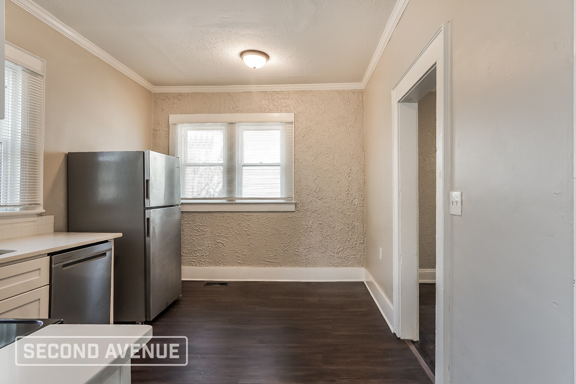 Building Photo - 518 Oak Pl