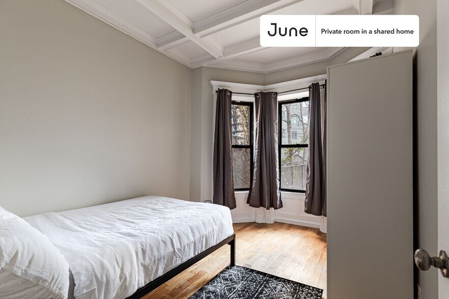 Primary Photo - Room in Shared 3 bed/2 bath home