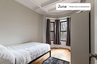 Building Photo - Room in Shared 3 bed/2 bath home