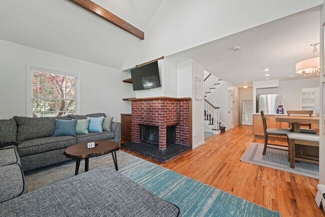 Building Photo - 1439 Route 9P B