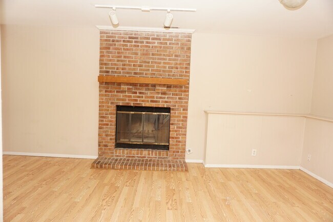 Building Photo - 3055 Timber Hill Ln