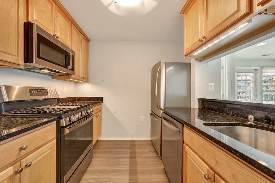 Building Photo - 21029 Timber Ridge Ter