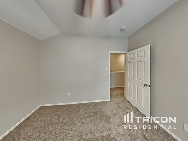 Building Photo - 1470 Waldrop Dr