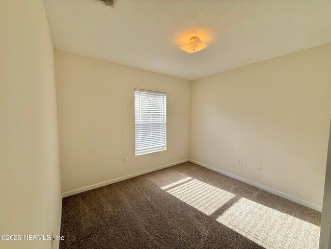 Building Photo - 6788 Manotak Oaks Dr